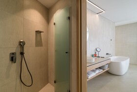 Ensana Aquahouse Hotel