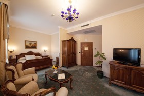 Grand Hotel London