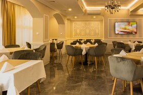 Vemara City  Hotel