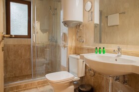 Vemara City  Hotel