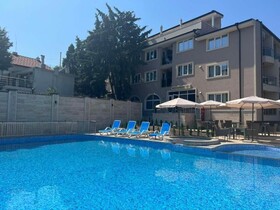 Vemara City  Hotel