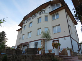 Villa Aurora