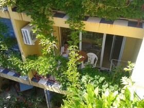 The Colourful Mansion Hotel