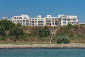 Diamond Beach Resort