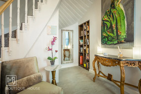 No 13 Boutique House