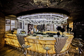 Royal Castle Design & Spa