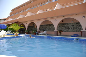 Lozenets Resort Hotel