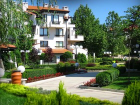 Oasis Resort & Spa