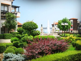 Oasis Resort & Spa