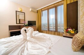 Hotel Iris