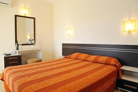 Hotel Iris