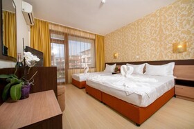 Hotel Iris