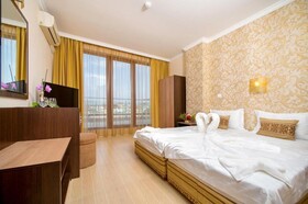 Hotel Iris