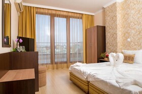 Hotel Iris