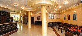 Hotel Iris