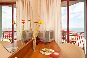 Saint George Hotel & Medical Spa