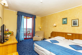 Saint George Hotel & Medical Spa