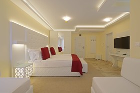 Perla Beach Luxury