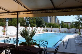 Cantilena Complex