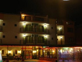 Friends Family Hotel
