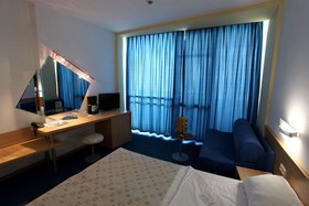 Effect Grand Victoria Hotel