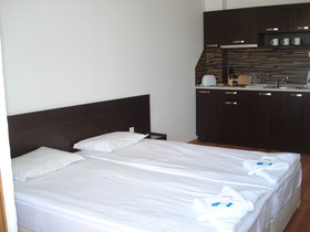 Happy Aparthotel & Spa