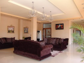 Happy Aparthotel & Spa