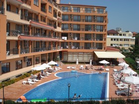 Happy Aparthotel & Spa