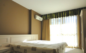Hotel Avalon