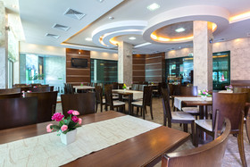 Hotel L&B