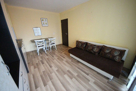 Menada Amadeus Lux