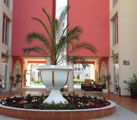 Rose Garden Omax Hotel