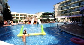 Sunny Day Club Hotel