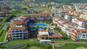 Casa Real Resort