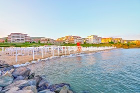 Casa Real Resort