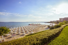 Casa Real Resort