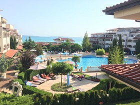 Casa Real Resort