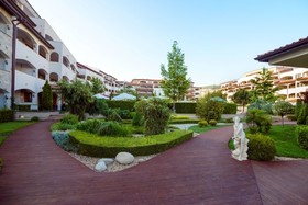 Casa Real Resort