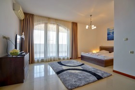 Casa Real Resort