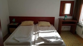 Apartments And Rooms Hadzhiata