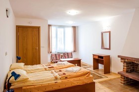Apartments And Rooms Hadzhiata