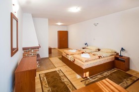 Apartments And Rooms Hadzhiata