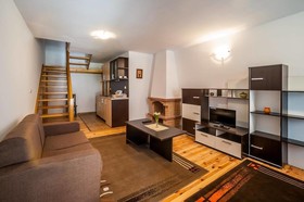 Apartments And Rooms Hadzhiata
