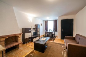 Apartments And Rooms Hadzhiata