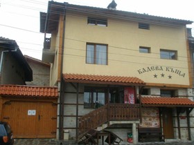 Kadeva House