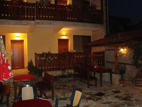 Kadeva House