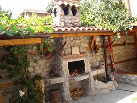 Kadeva House