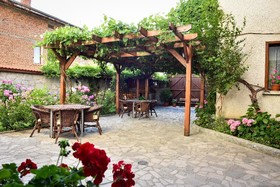 Lina Guest house