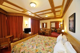 Pirin Golf Hotel & Spa