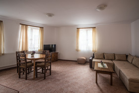 Todeva House
